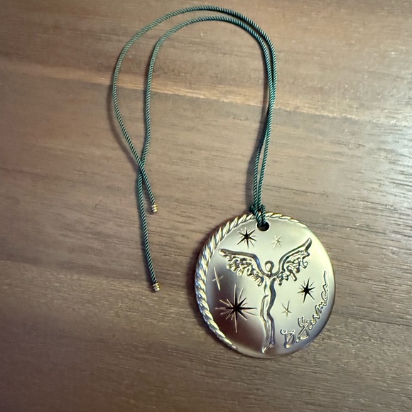 David Yurman Ornament (2025) - Picture 2 of 2